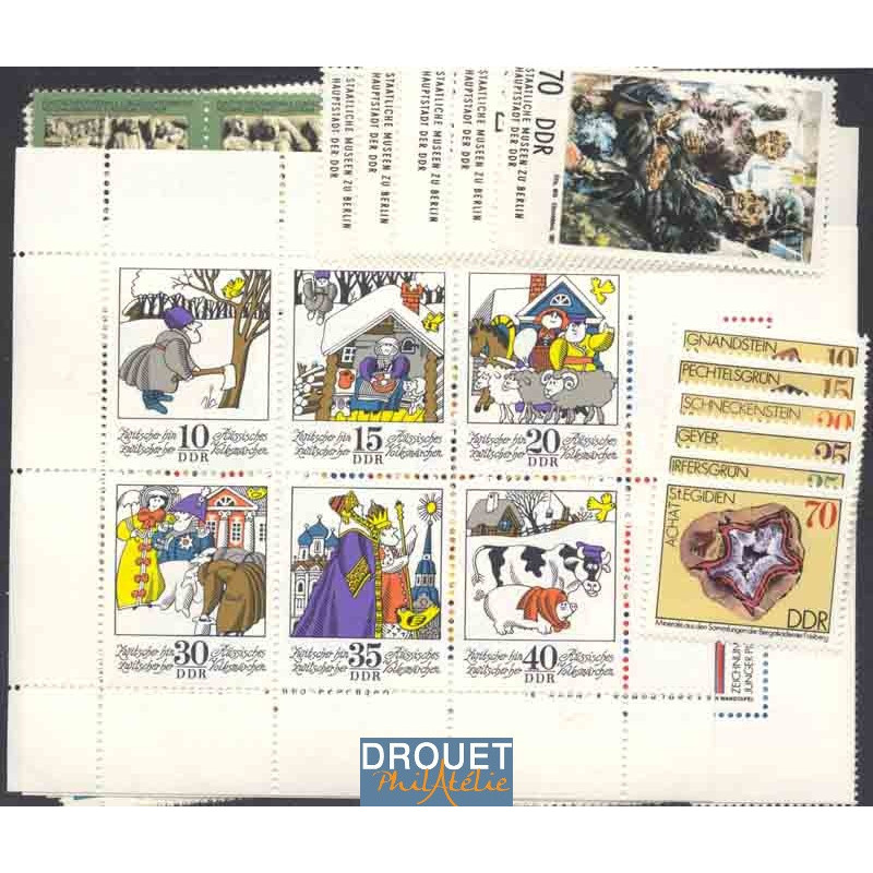 1974 Allemagne Est Année Complète Timbres Neufs