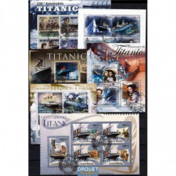 Bateaux titanic timbres...